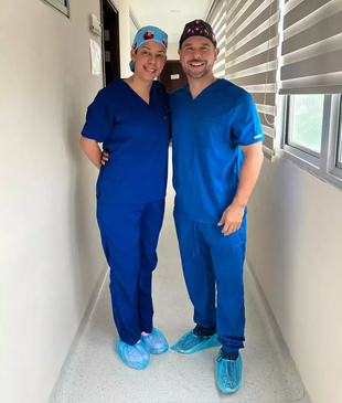Slider image (2) Dr. Alvaro Uribe Clinic in Cartagena